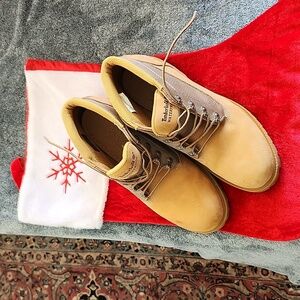 TIMBERLAND BOOTS